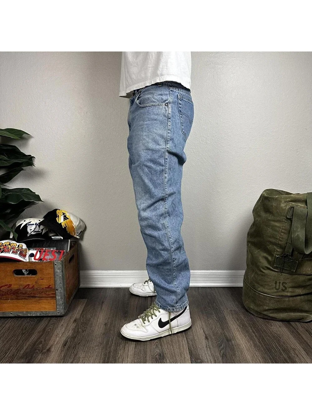 Vintage 90s Levi baggy fit leather orange tab denim jeans 32x30
